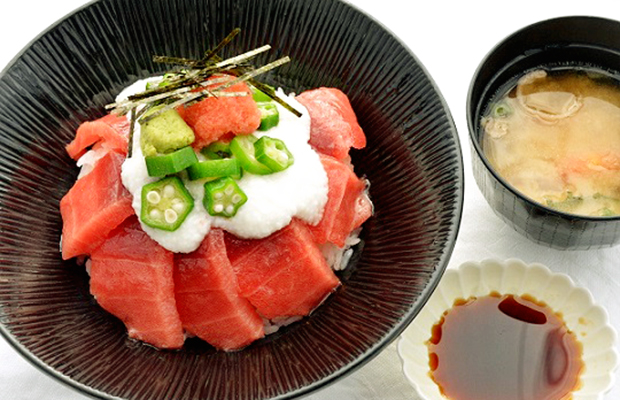 マグロやまかけ丼