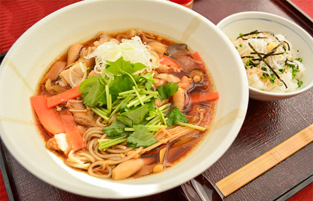 豚肉ときのこのかけそば御膳　しらすご飯